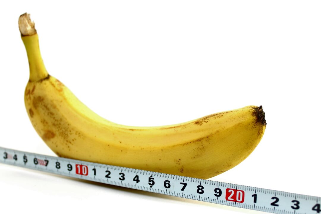 El tamaño del pene en el ejemplo de un plátano