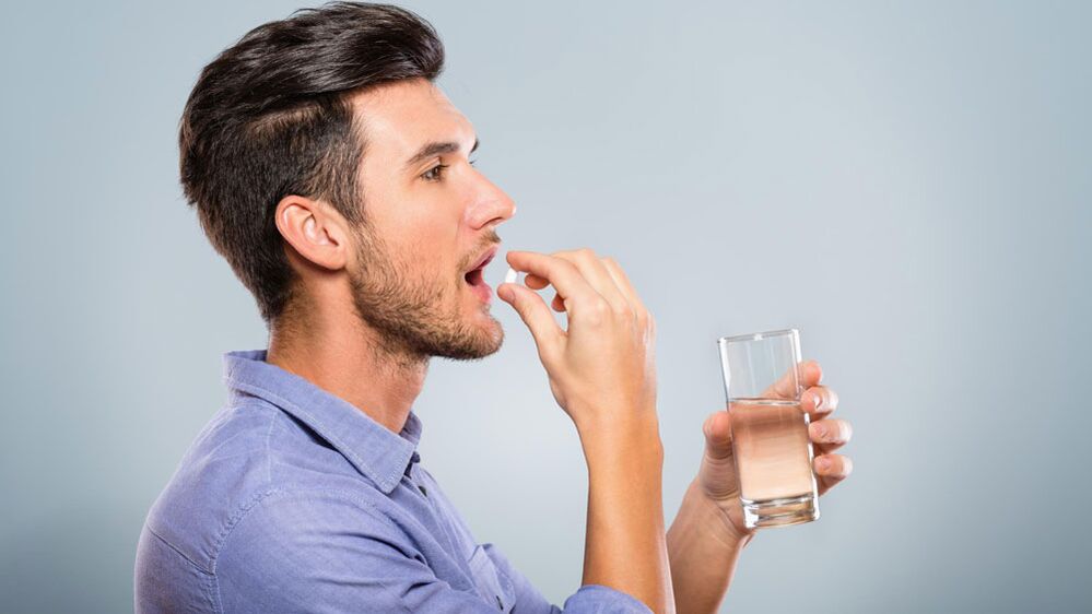 Tomar suplementos dietéticos acelerará el proceso de agrandamiento del pene.